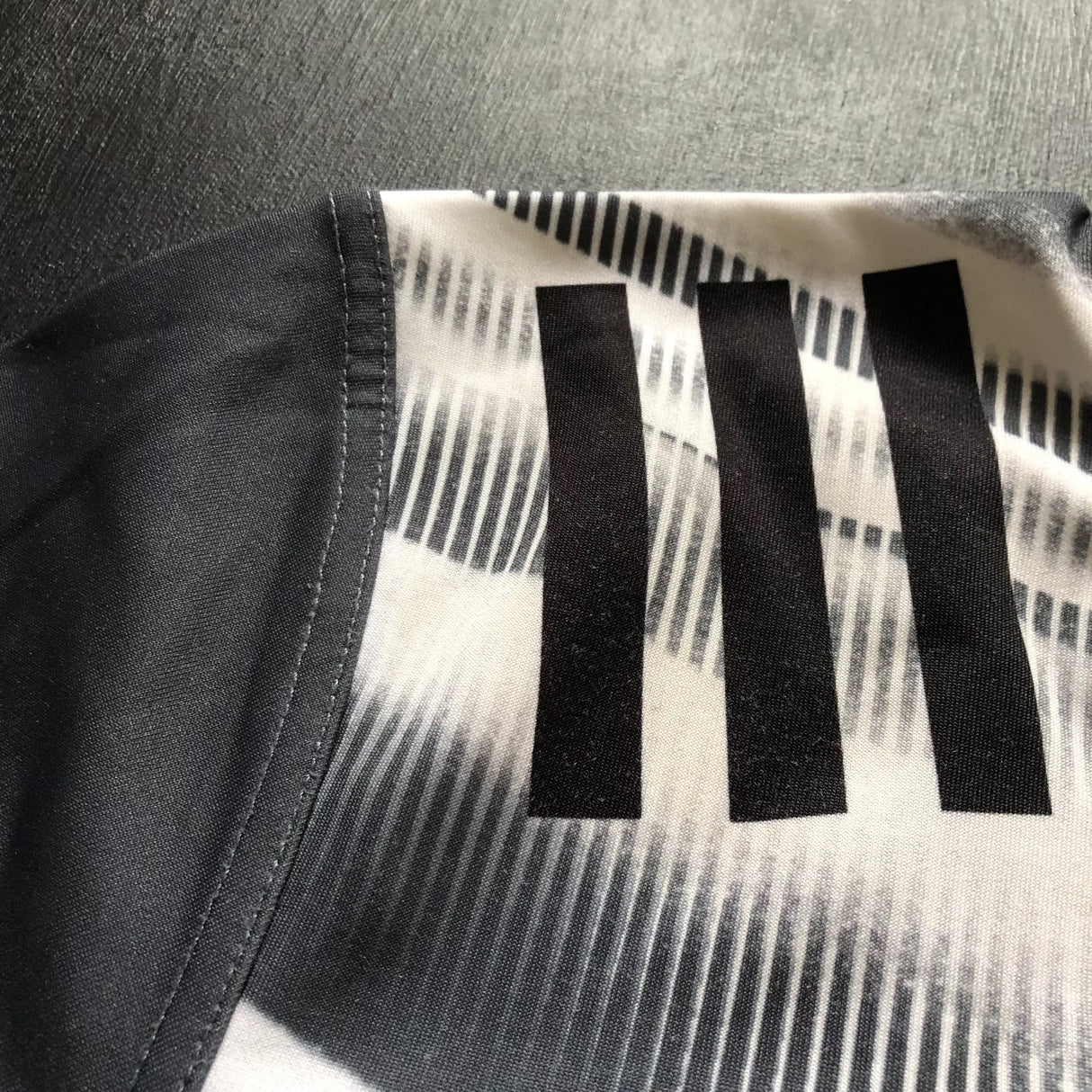 Black Rams Rugby Team Training Jersey 2XO Underdog Rugby - The Tier 2 Rugby Shop