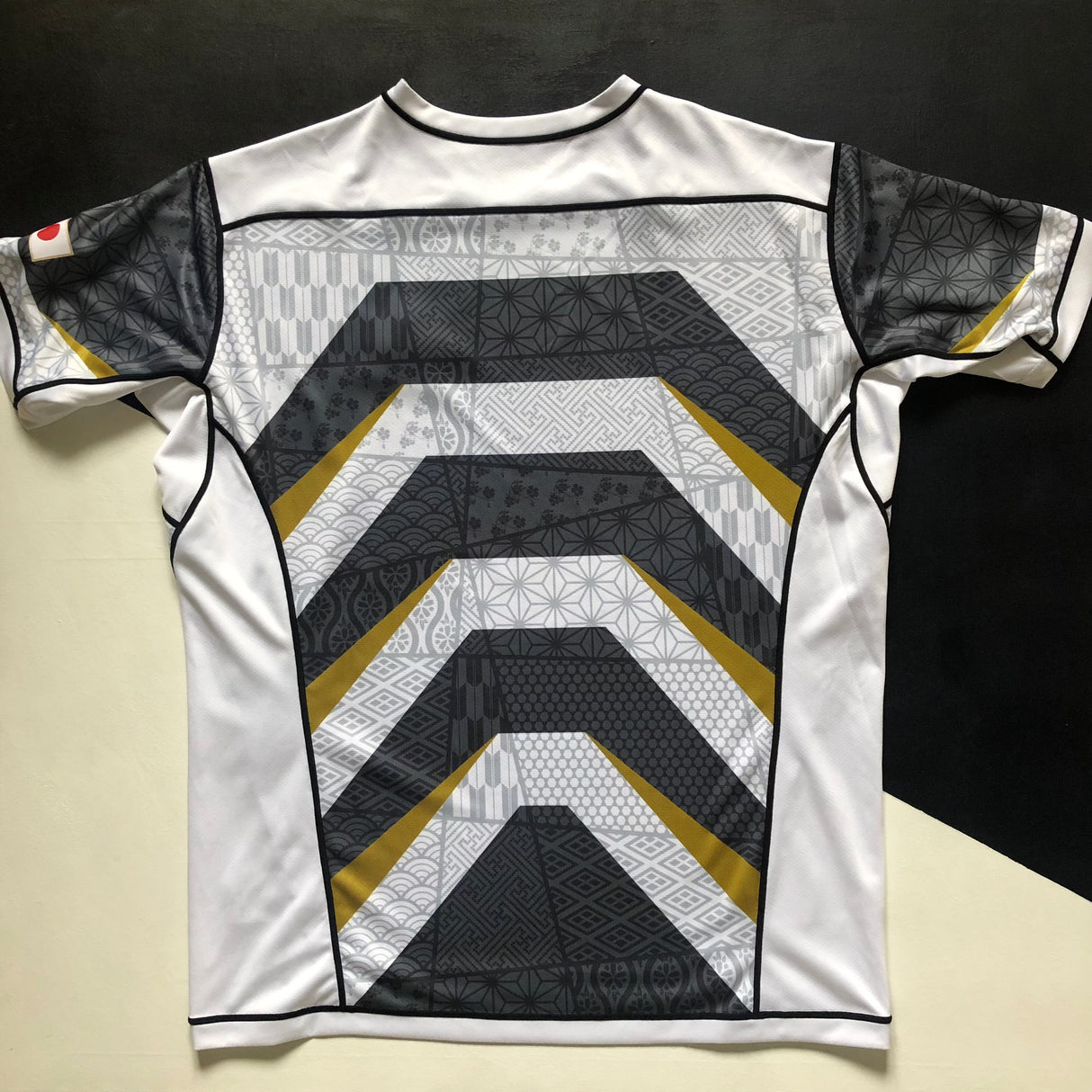 Japan Emerging Blossoms Rugby Team Jersey 2022/23 5L Underdog Rugby - The Tier 2 Rugby Shop