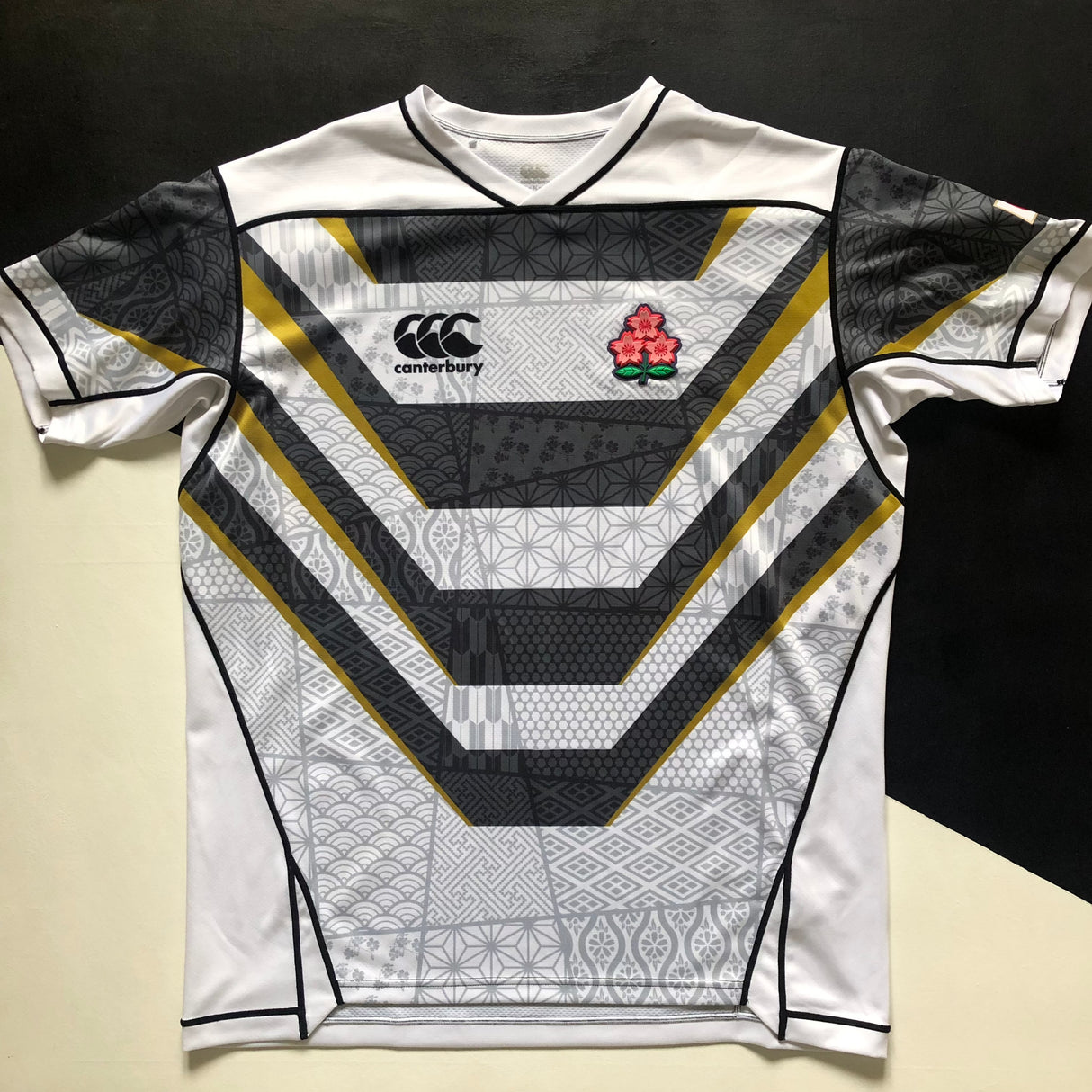 Japan Emerging Blossoms Rugby Team Jersey 2022/23 5L Underdog Rugby - The Tier 2 Rugby Shop
