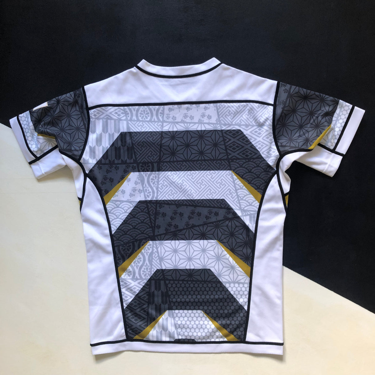 Japan Emerging Blossoms Rugby Team Jersey 2022/23 Small Underdog Rugby - The Tier 2 Rugby Shop