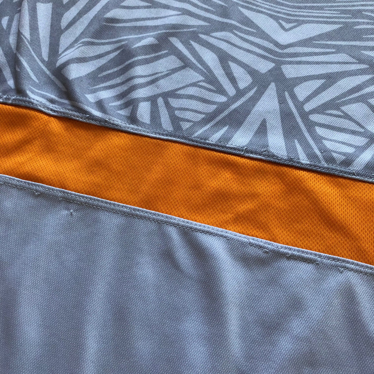 Kubota Spears (Japan Rugby League One) Training Tee 2XL Underdog Rugby - The Tier 2 Rugby Shop