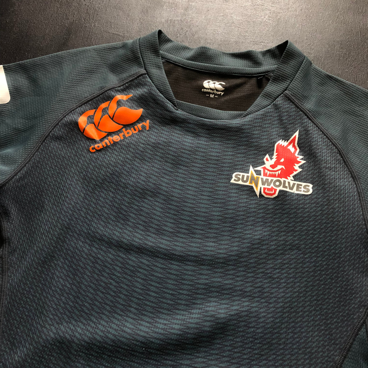 Sunwolves Rugby Team Training Tee Medium Underdog Rugby - The Tier 2 Rugby Shop