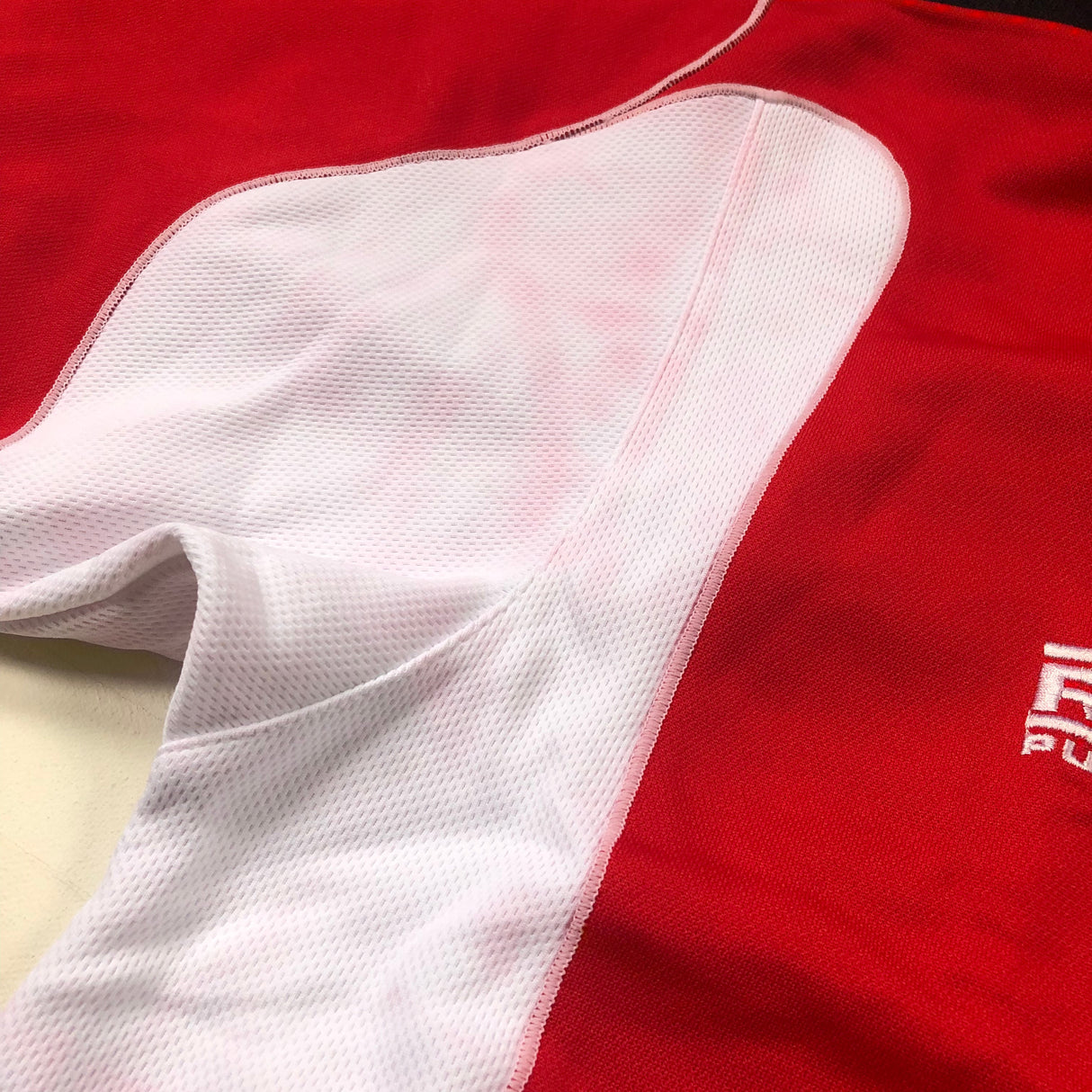 Switzerland National Rugby Team Jersey 2010/2011 BNWT (Defect) Large Underdog Rugby - The Tier 2 Rugby Shop