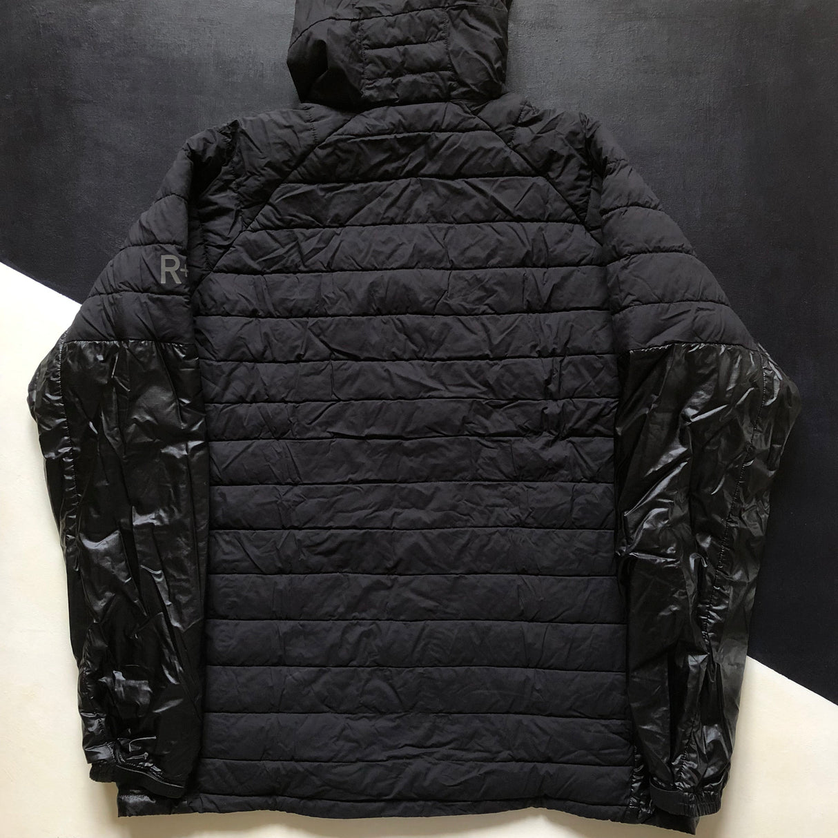 Toshiba Brave Lupus Tokyo Rugby Team Player Issue Insulation Jacket 6L BNWT Underdog Rugby - The Tier 2 Rugby Shop