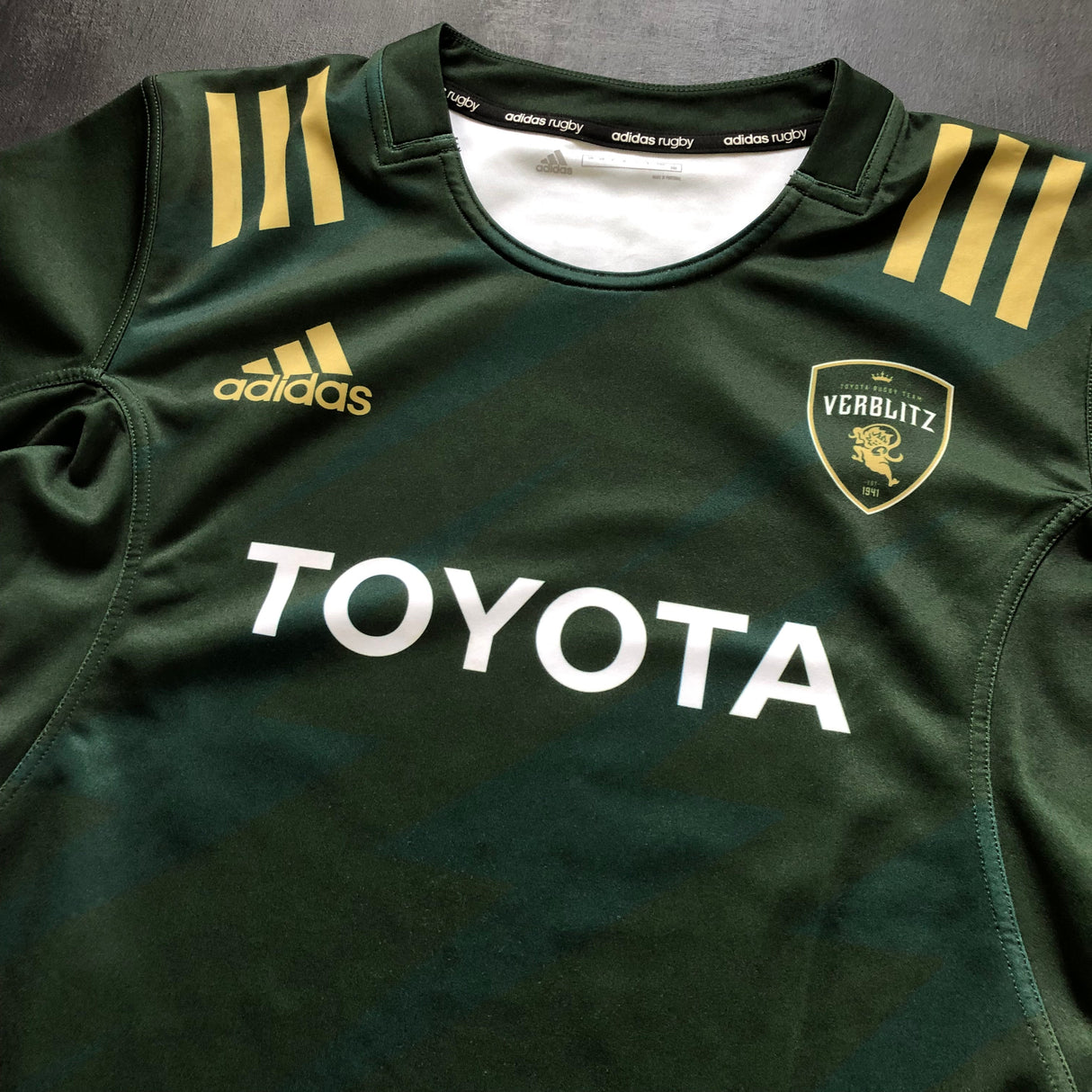 Toyota Verblitz Rugby Team Jersey 2023/24 2XO Underdog Rugby - The Tier 2 Rugby Shop