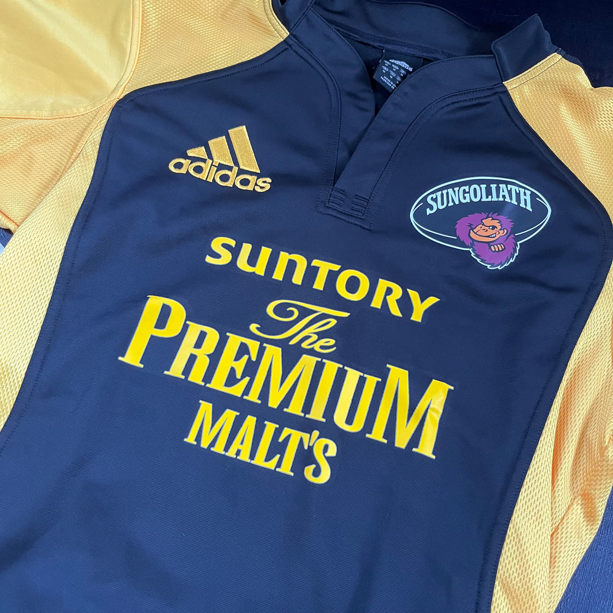 Suntory Sungoliath Rugby Team Jersey 2012 Medium Underdog Rugby - The Tier 2 Rugby Shop