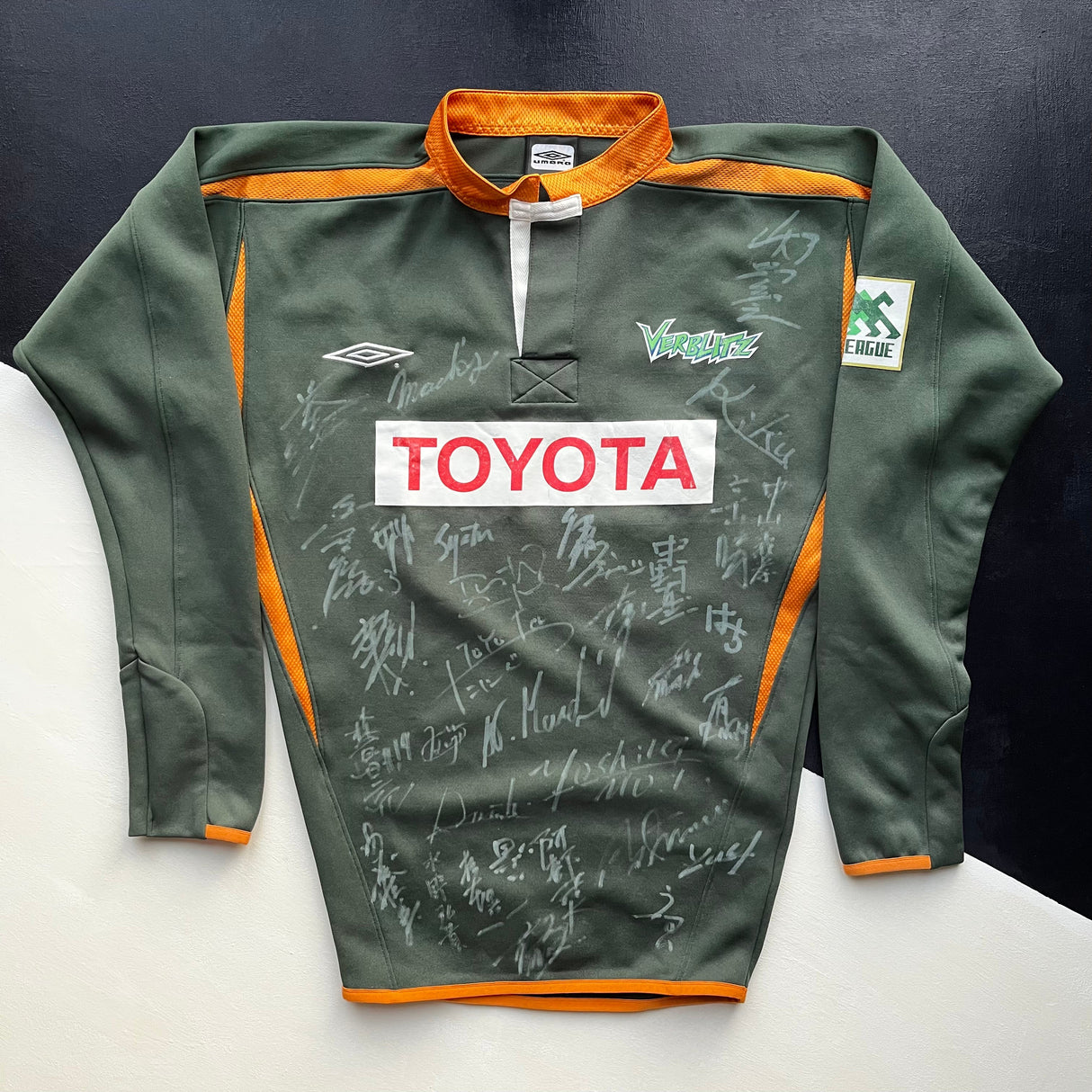 Toyota Verblitz Rugby Team Jersey Match Worn and Signed Medium Underdog Rugby - The Tier 2 Rugby Shop