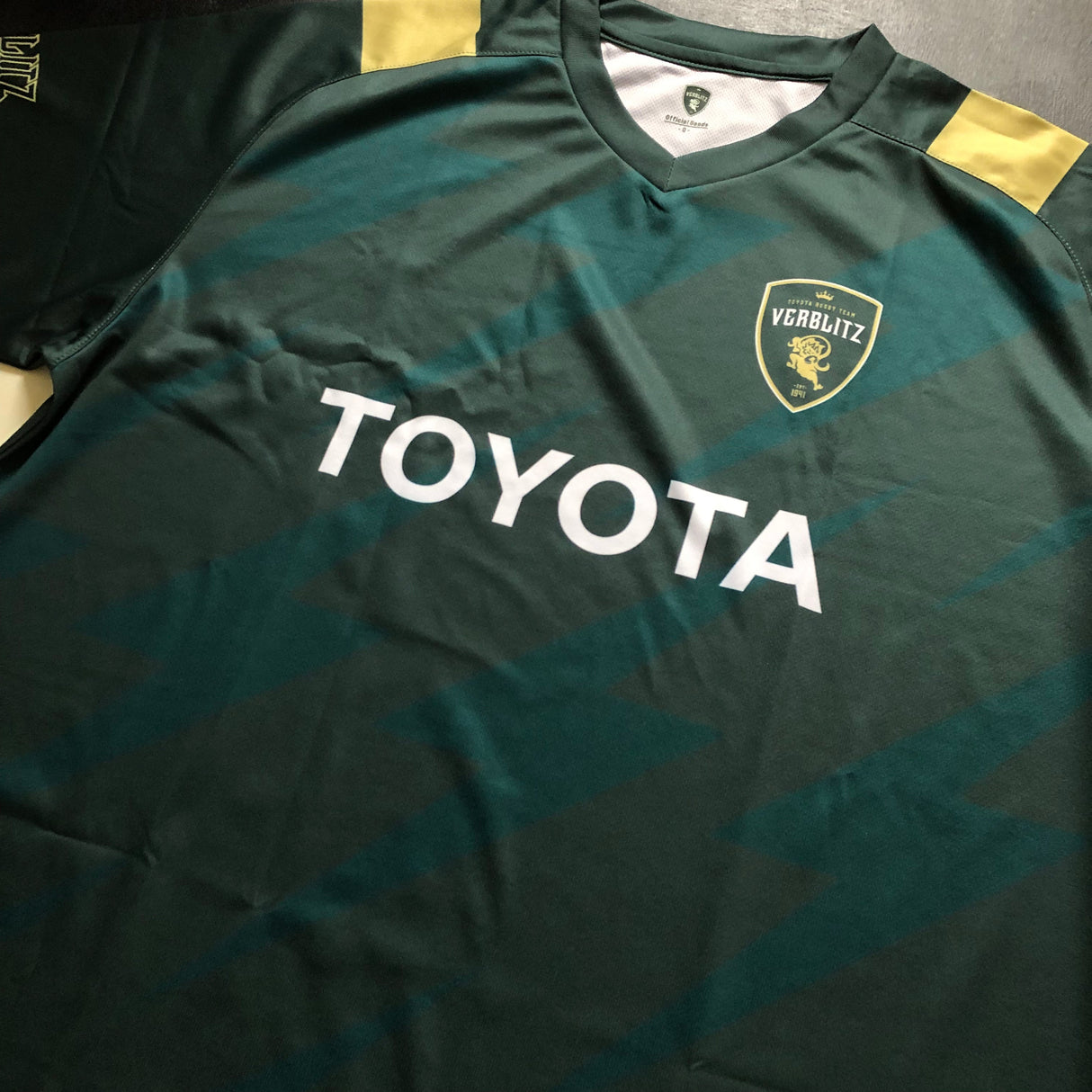Toyota Verblitz Rugby Team Tee 2023 O Underdog Rugby - The Tier 2 Rugby Shop