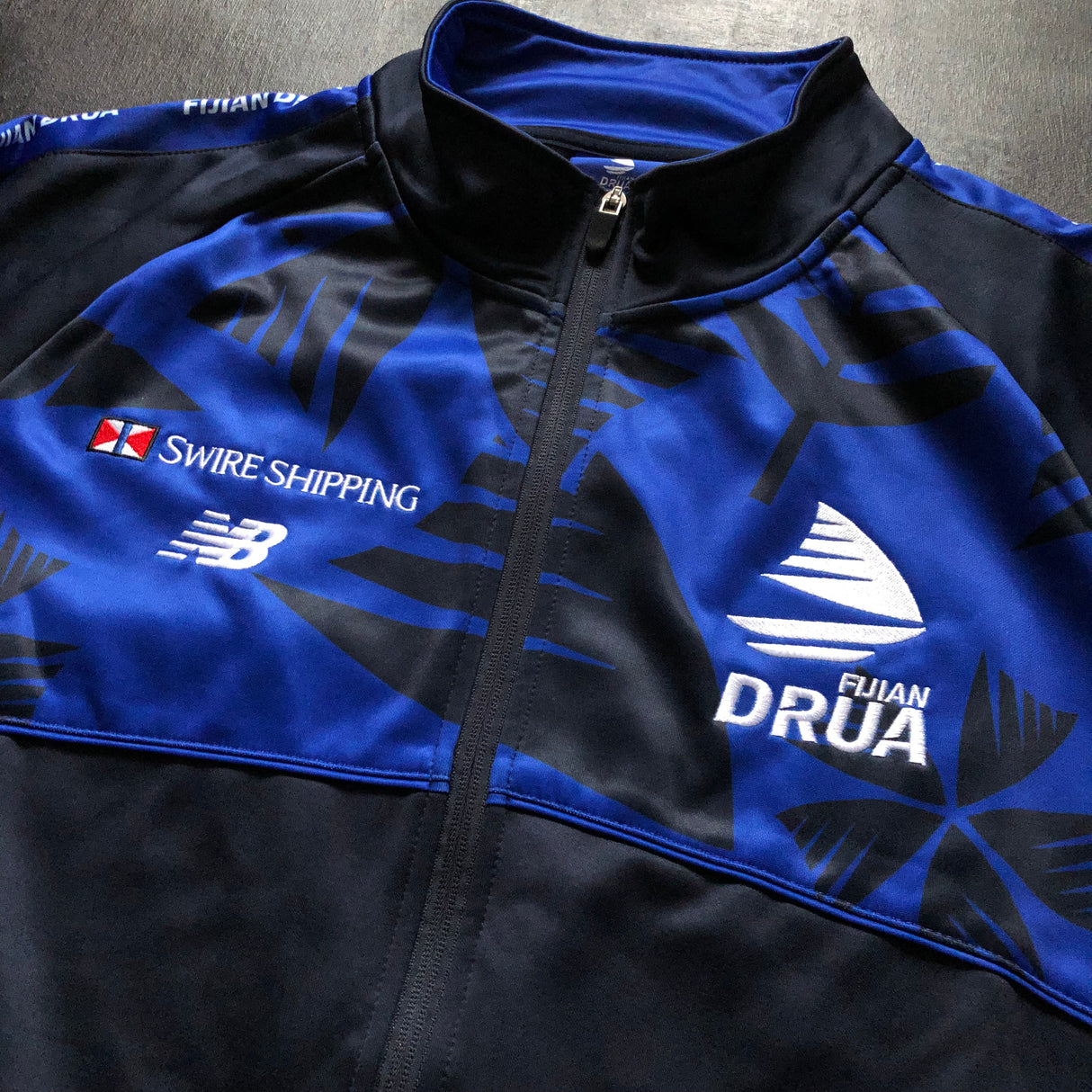 Fijian Drua Rugby Team Jacket Large Underdog Rugby - The Tier 2 Rugby Shop 