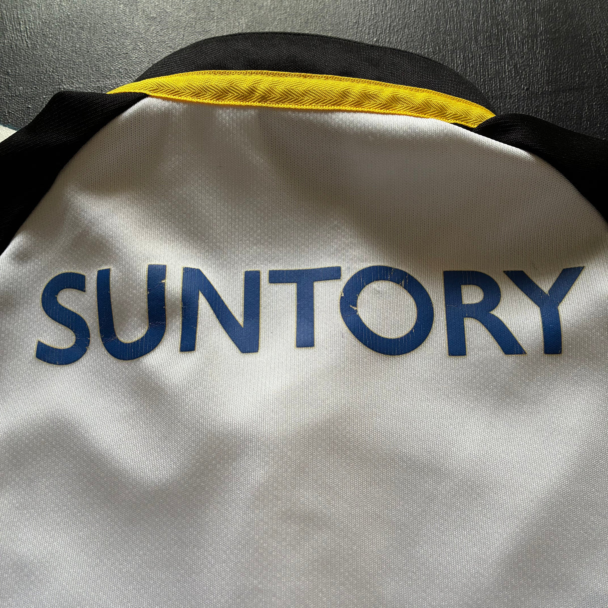 Suntory Sungoliath Rugby Team Jersey 2003 Medium Underdog Rugby - The Tier 2 Rugby Shop 