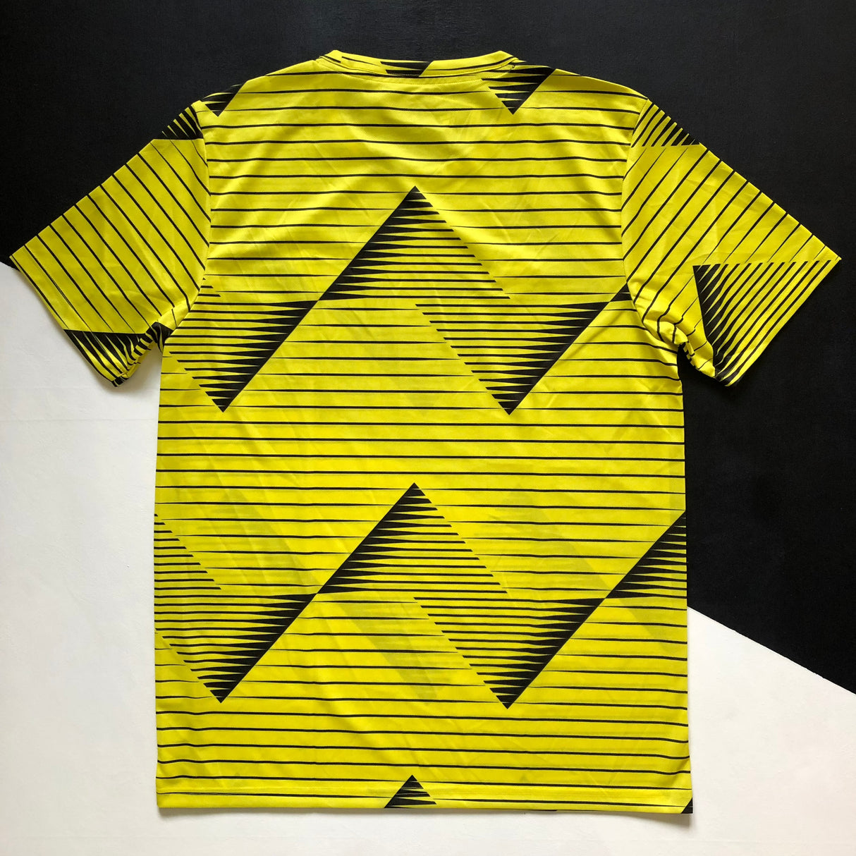 Suntory Sungoliath Rugby Team Training Tee 2XO BNWT Underdog Rugby - The Tier 2 Rugby Shop 