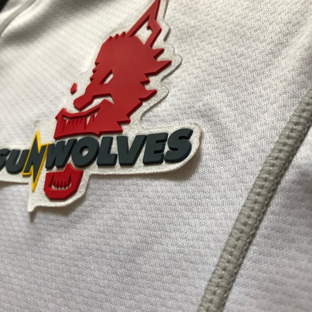 Sunwolves Rugby Team Jersey 2017/18 Away Small Underdog Rugby - The Tier 2 Rugby Shop 