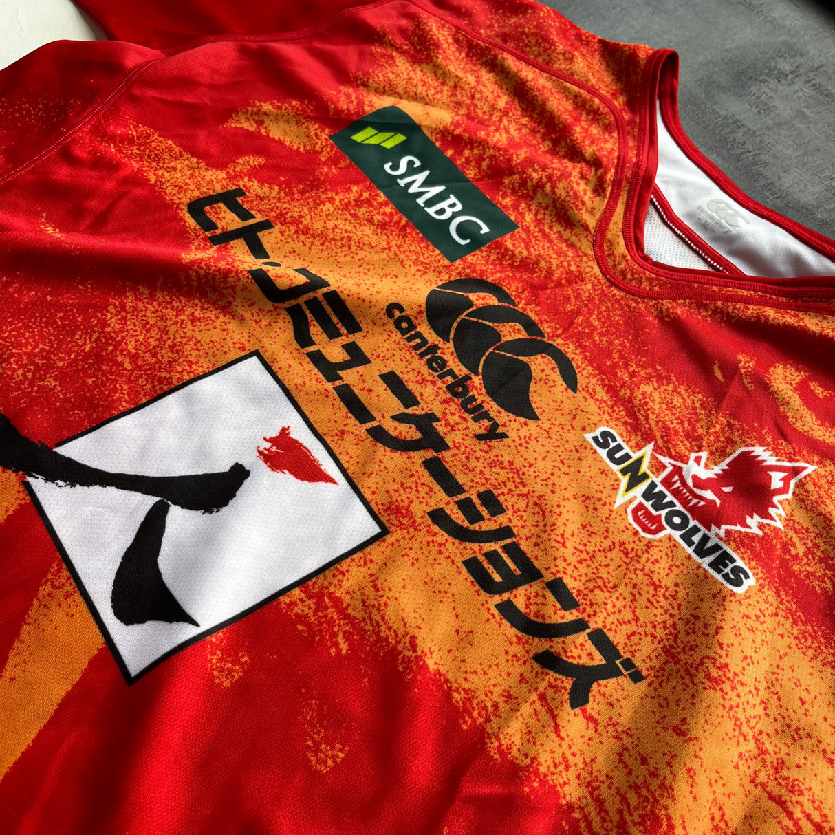 Hurricanes rugby top jersey 2016